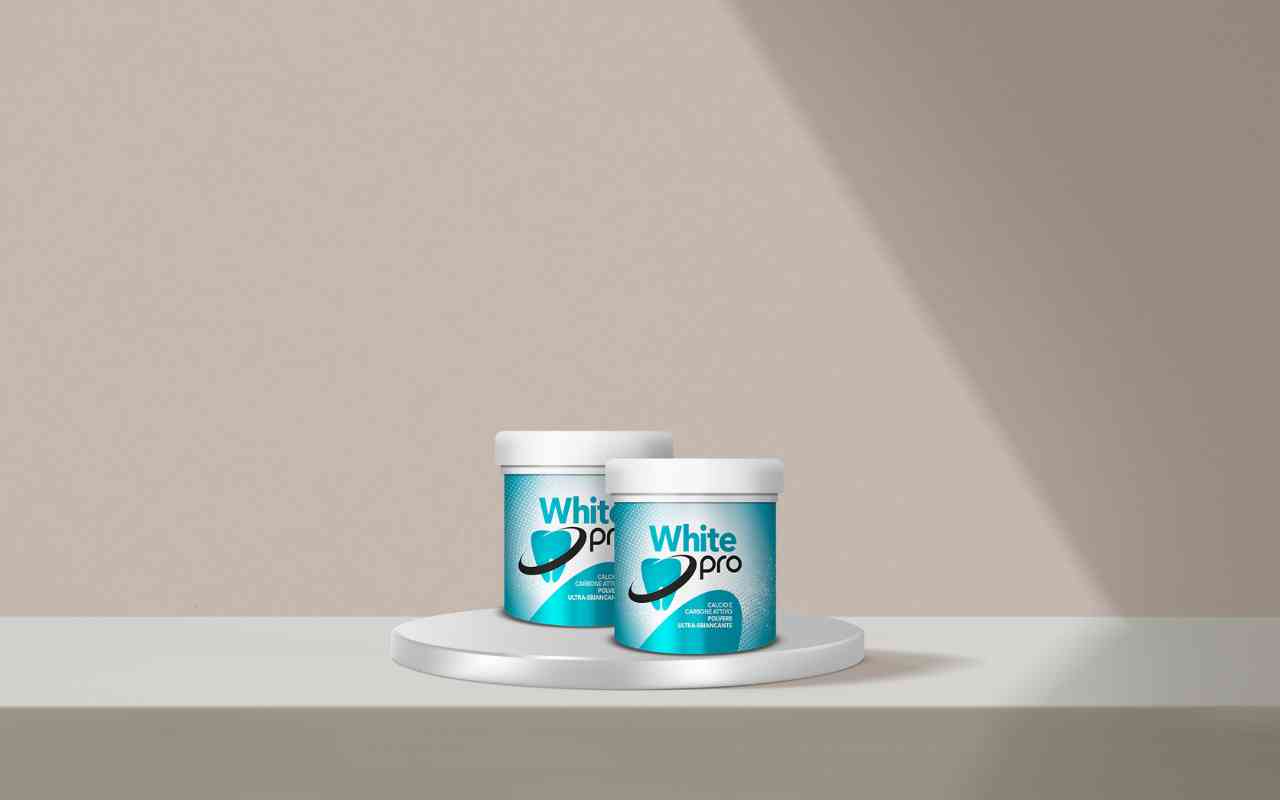 Scopri come avere denti bianchi a casa con White Pro: risultati visibili e sicuri