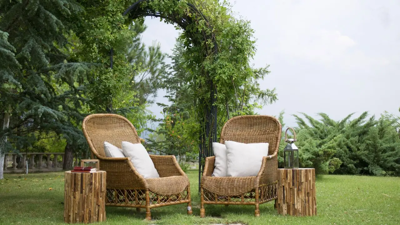 Come creare un angolo relax in giardino con pochissima spesa